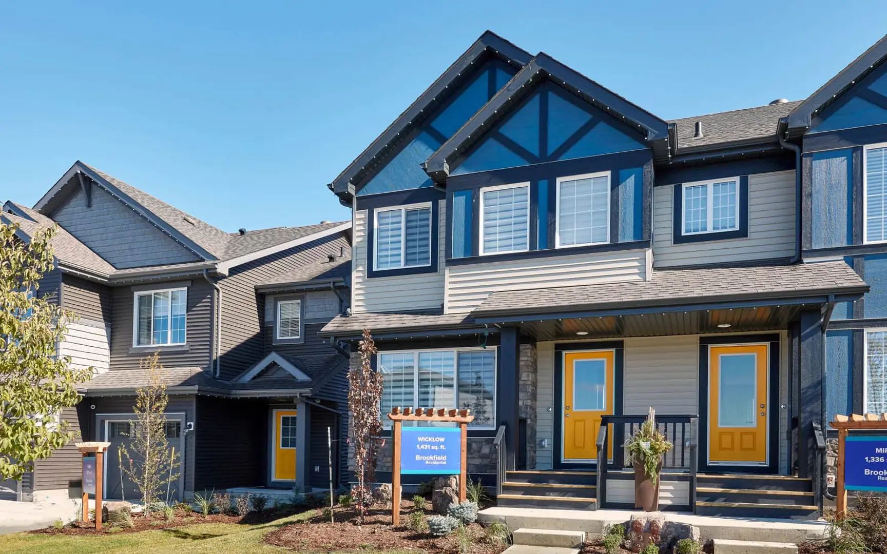 Exterior elevation of duplex homes by Brookfield Residential  in Chappelle Gardens in Edmonton, Albe