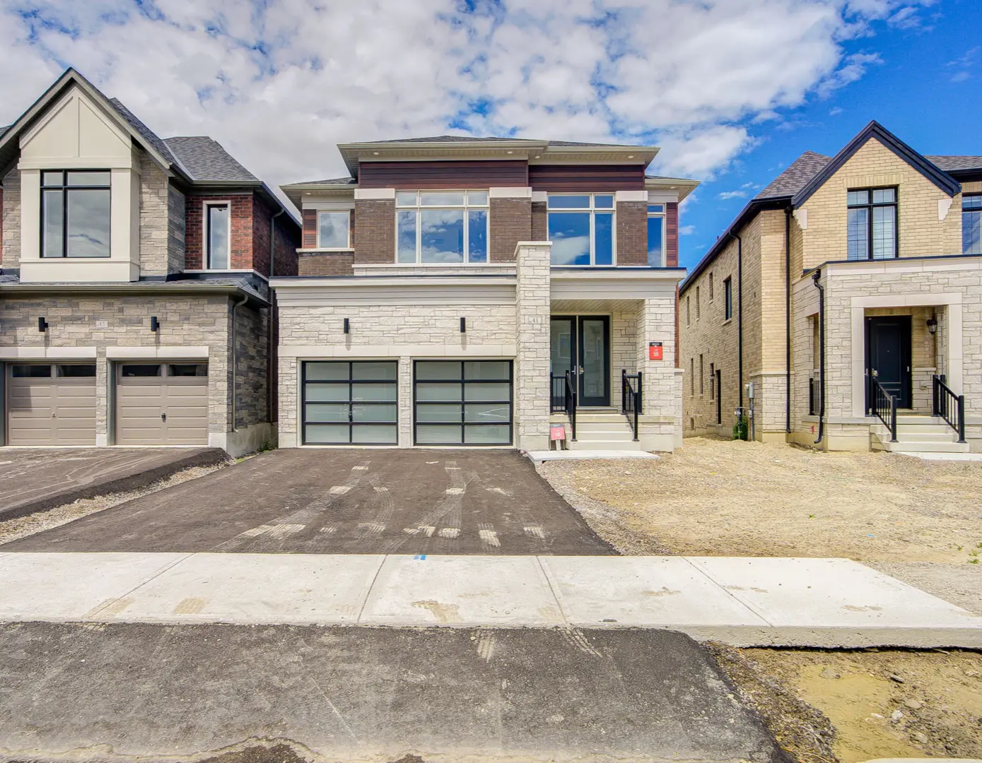 The Castle Mile - Single Family Homes, Brampton. Artist’s rendering.